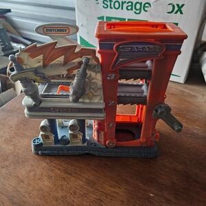 Matchbox Garage Adventure Playset